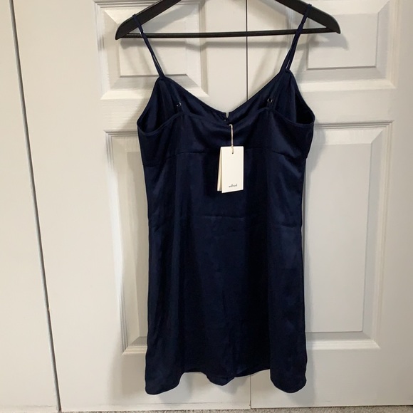 Wilfred Bloom Dress - Picture 2 of 2